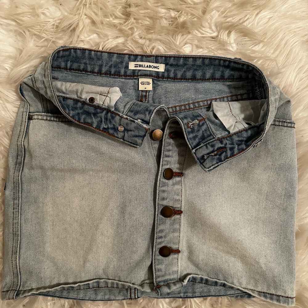 Billabong Button-Up Denim Mini Skirt Size 2/26
